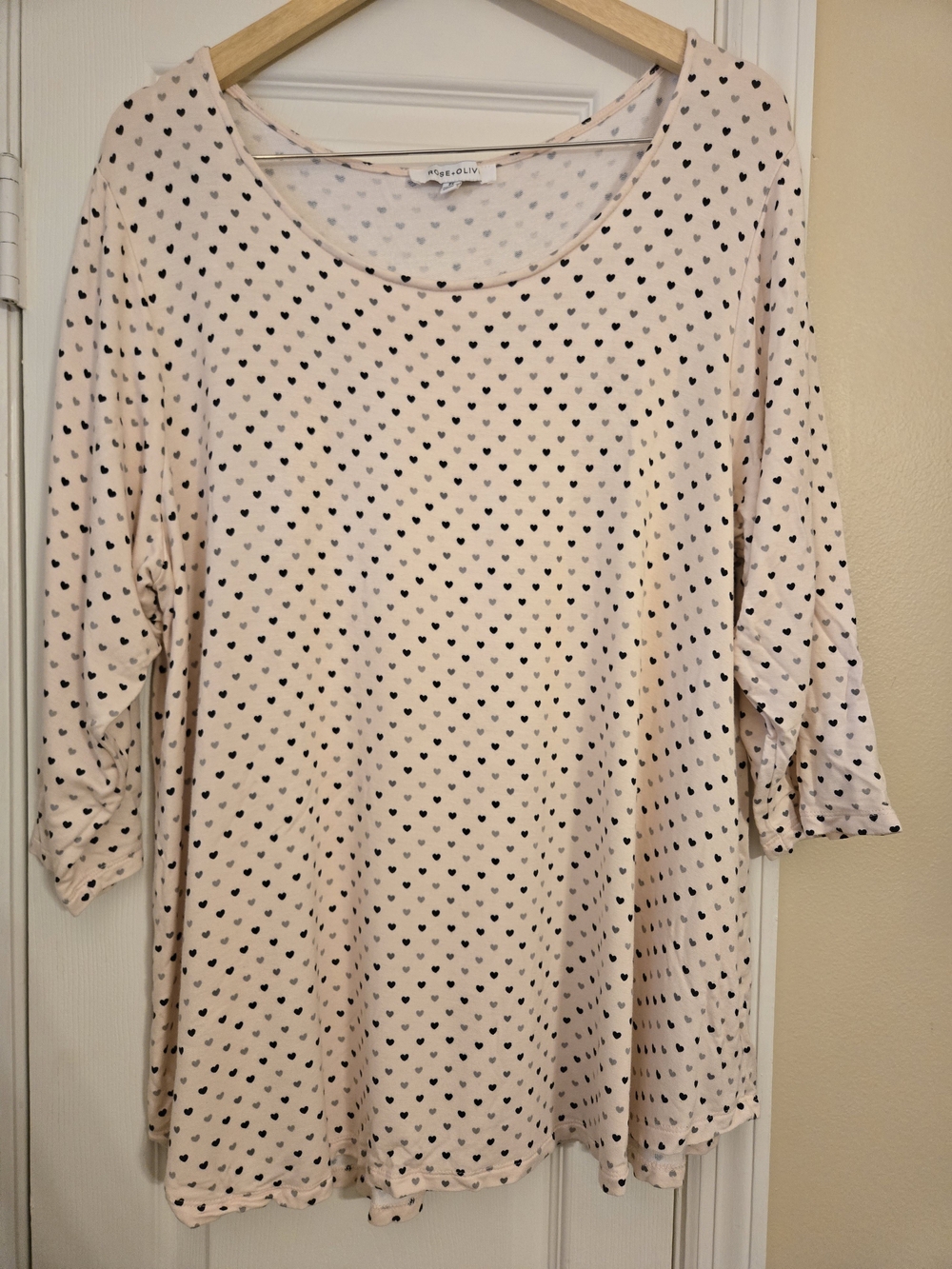 Rose + Olive Pale Pink Heart-Print Scoop Neck Stretchy Soft Top Size 2X